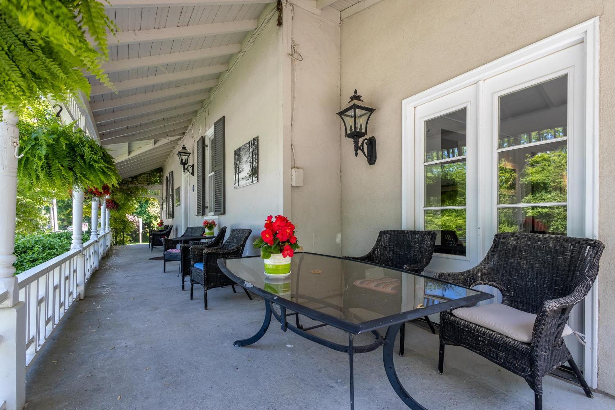 The Old Bank House Hotel Niagara-on-the-Lake Exterior foto